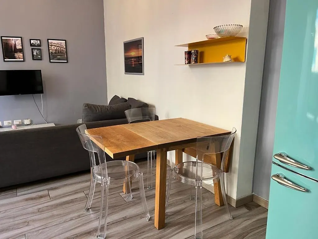 Casa Dalmazio Daire Milano 0*,  İtalya